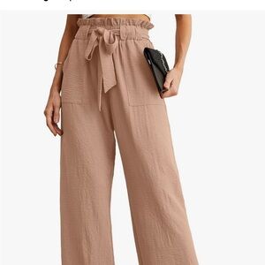 Elegant Wide-Leg Pants in Tan